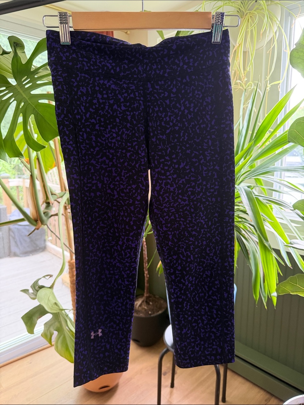 Under Armour Black and Purple Patterned Cropped Leggings